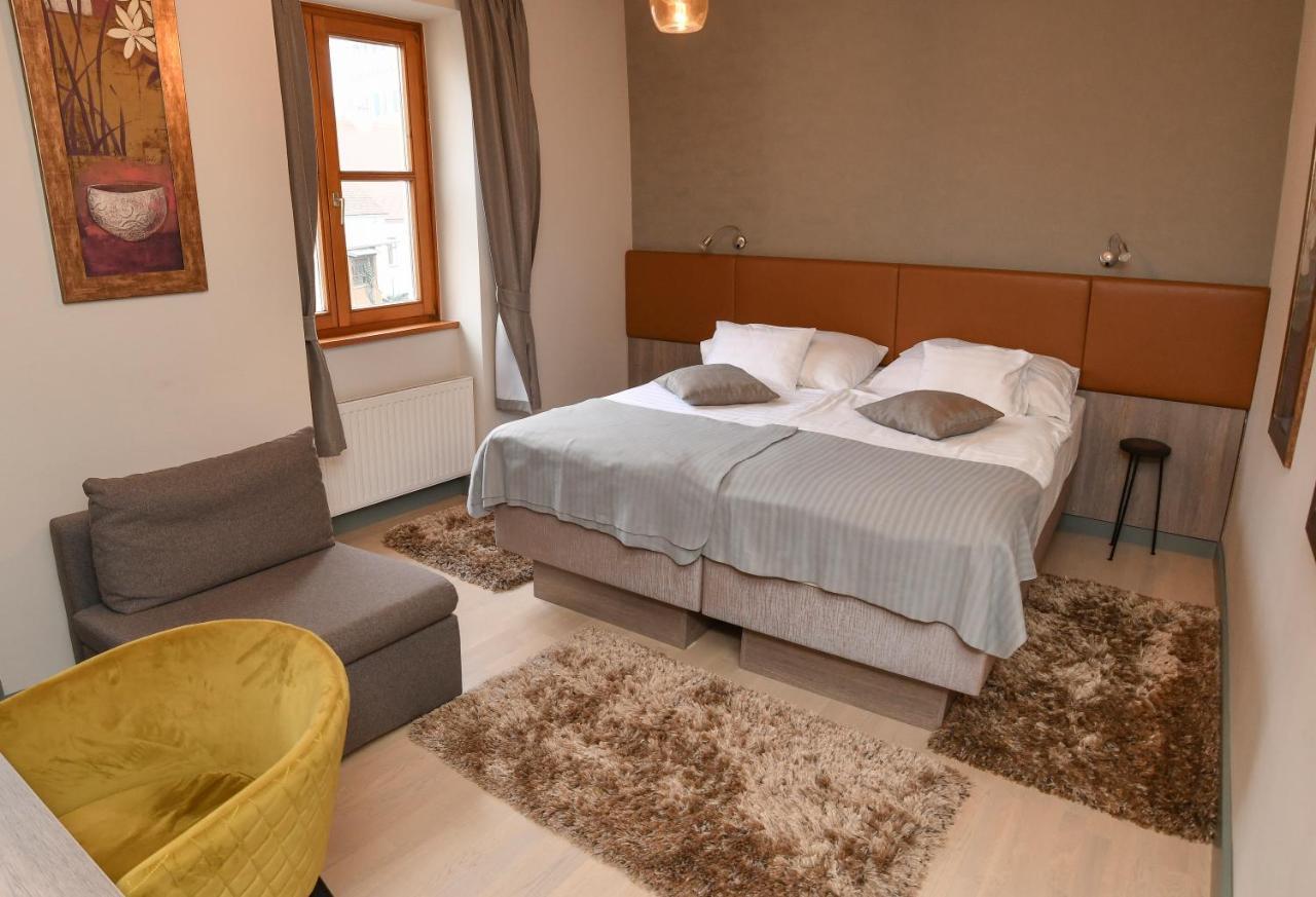 Portre Panzio Hotel Kőszeg Екстериор снимка