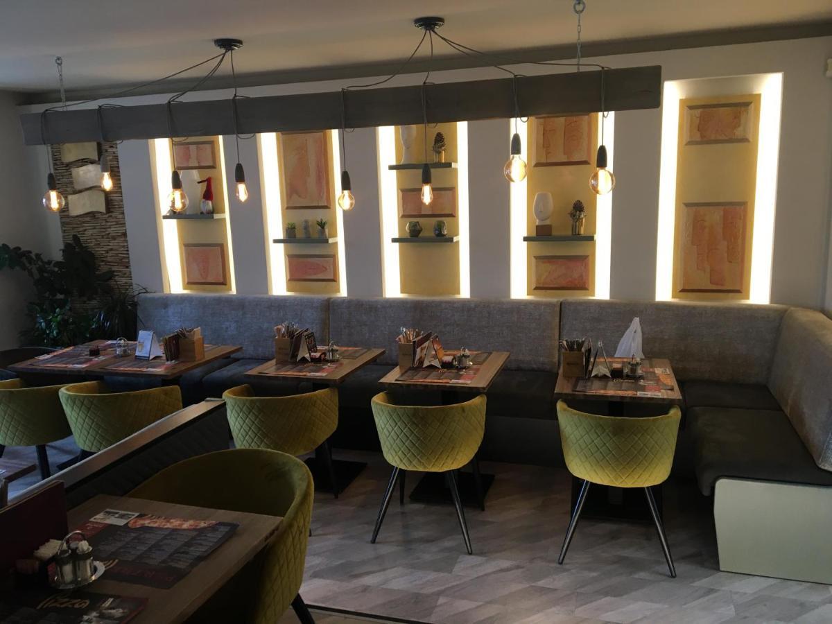 Portre Panzio Hotel Kőszeg Екстериор снимка